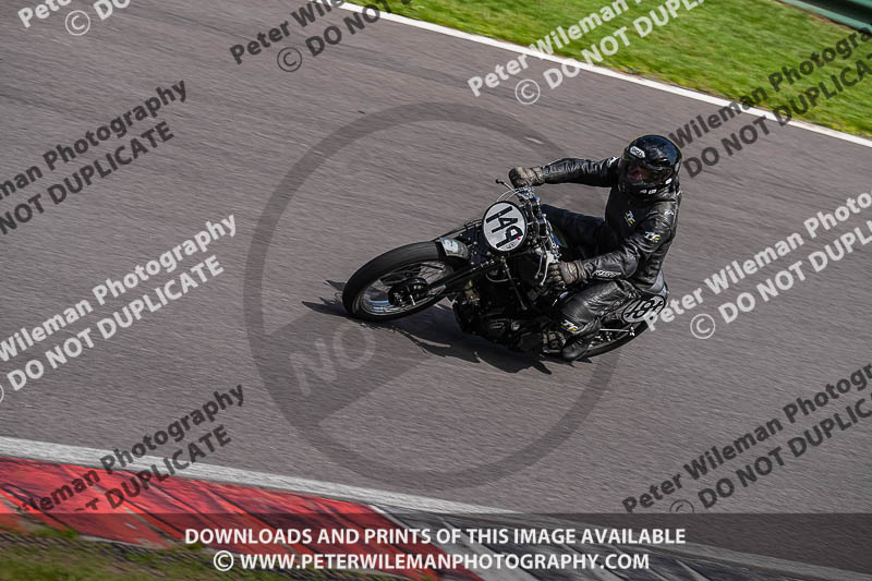Vintage motorcycle club;eventdigitalimages;mallory park;mallory park trackday photographs;no limits trackdays;peter wileman photography;trackday digital images;trackday photos;vmcc festival 1000 bikes photographs